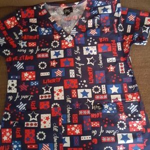 July 4 Peaches scrub top size M